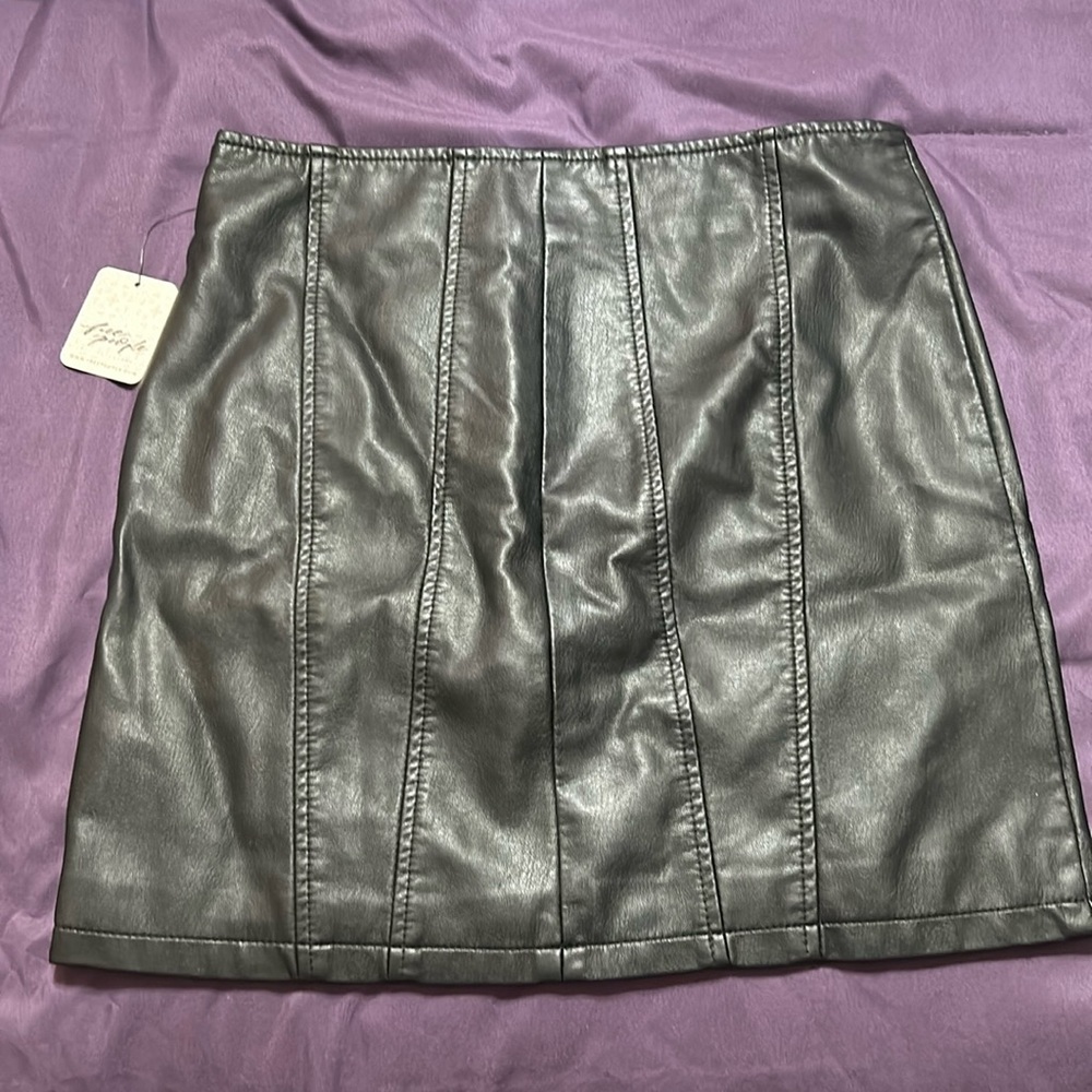 NWT free people Layla Vegan Mini skirt size 2